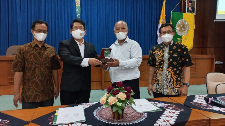 mou_ugm-768×432 client-image